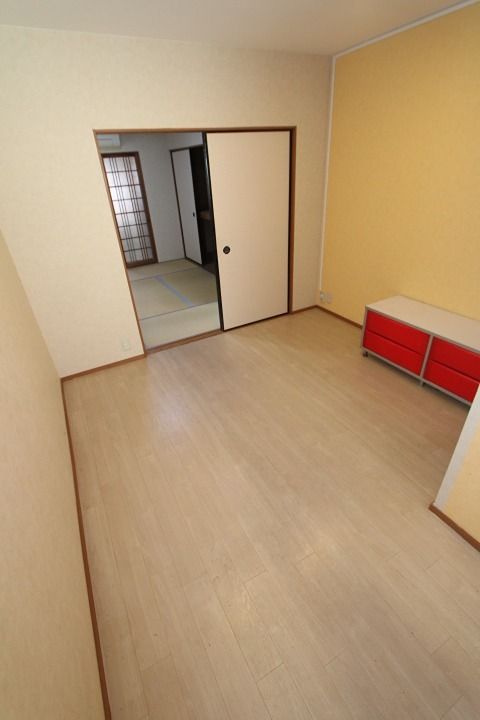 トミーハイツ光善寺 リビング
