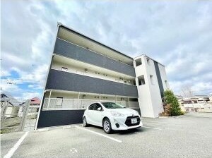 アンプルールフェールオリゾン 駐車場