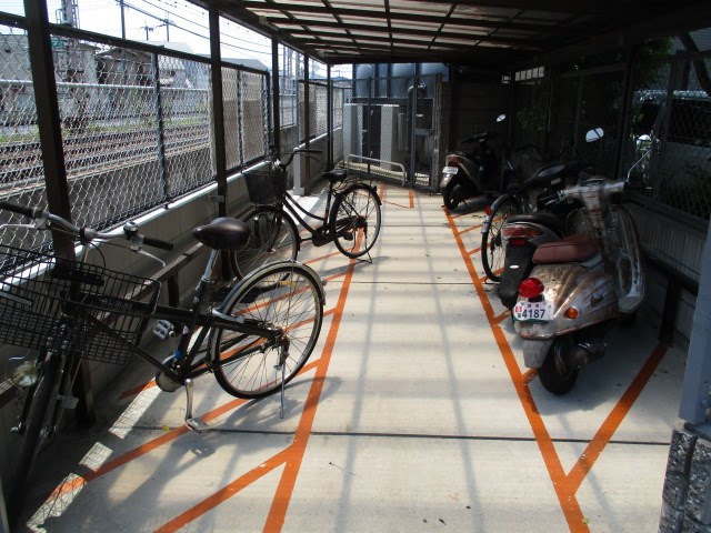 ブライティミル 駐車場