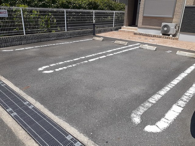 カーサ・リベルタ 駐車場