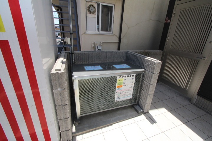クラウディア長尾 駐車場