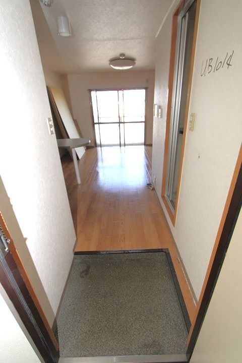シャンテー長尾家具 玄関