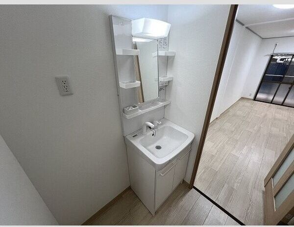 三熊ハイツ渚2号 風呂画像
