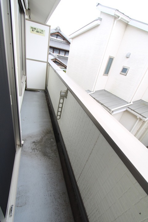 プラリア招提元町B棟 ベランダ