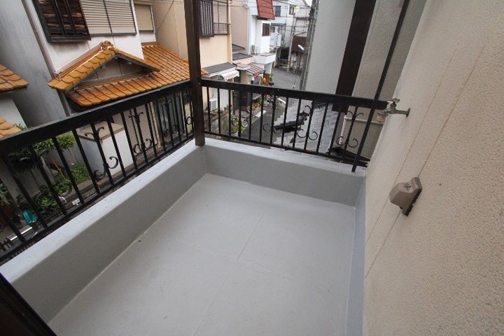 渚南町４６-５戸建 ベランダ