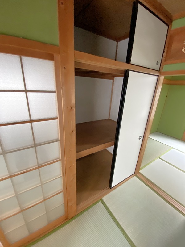 緑町21-7貸家 収納