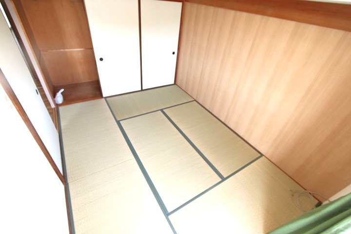 グリーンヒル光善寺住宅18号棟 ベッドルーム