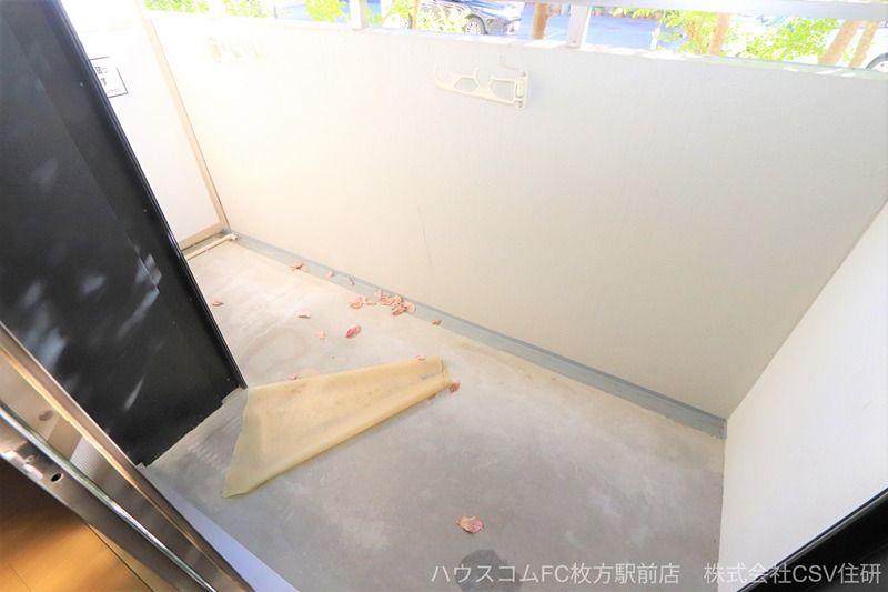 イー・ウエスト ベランダ