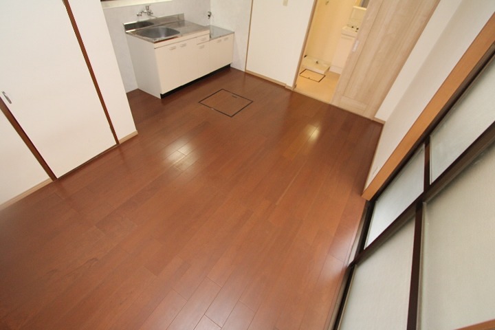 MAYUMIハウス287号館　長尾家具町4丁目18-31 リビング