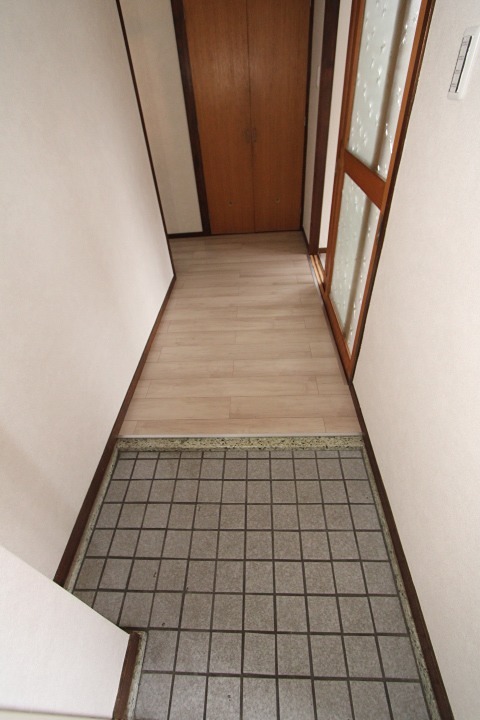 枚方東山住宅２棟 玄関