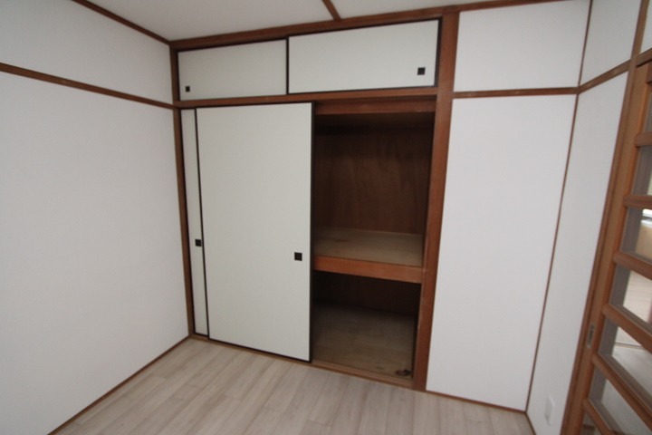枚方東山住宅２棟 収納