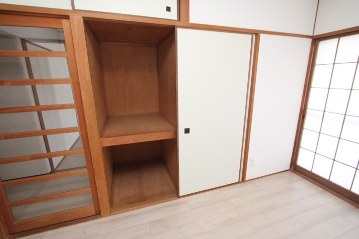 枚方東山住宅２棟 収納