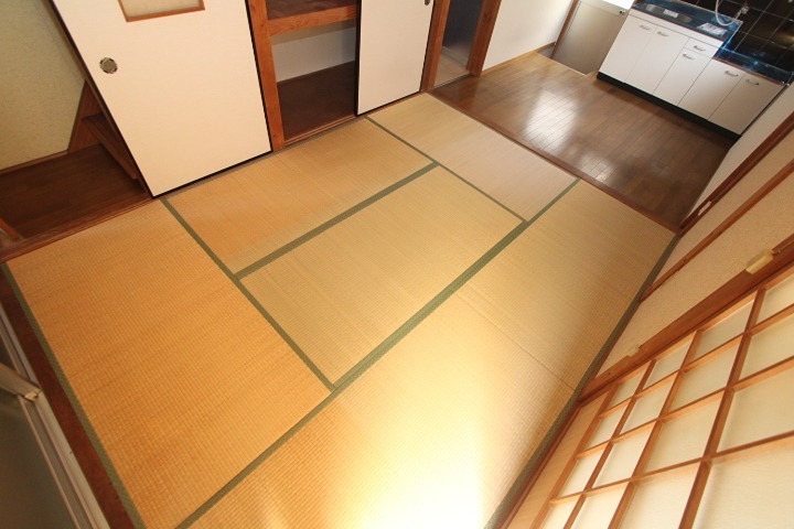 天の川二戸一　天之川町1-11　右側貸家 エントランス