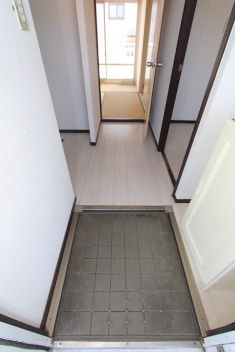 サンビレッジ枚方A棟 玄関