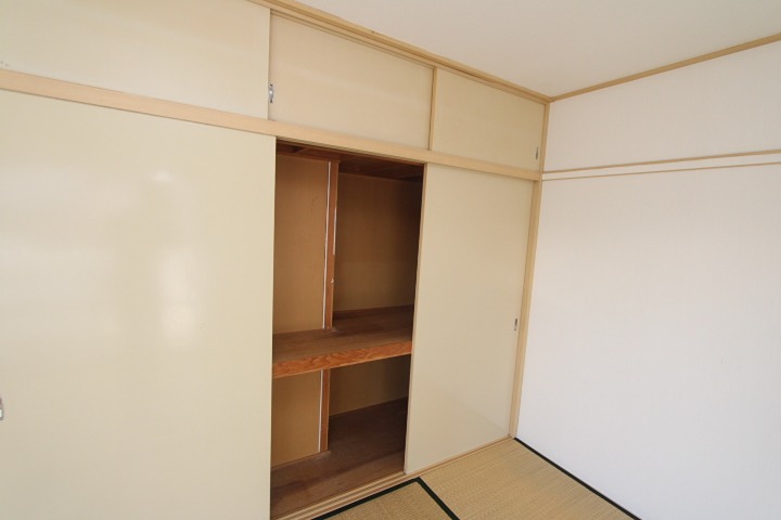 サンビレッジ枚方A棟 収納