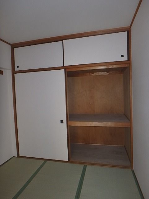 枚方壱番館　 収納