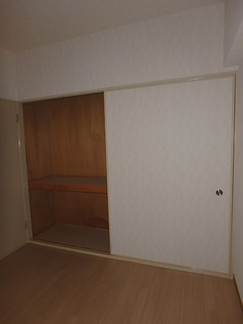 枚方壱番館　 ベッドルーム