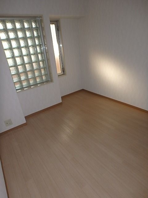 枚方壱番館　 ベッドルーム