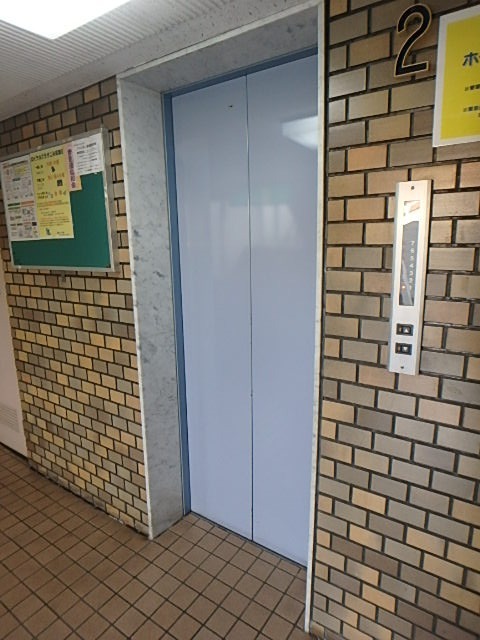 香里ロイヤルプラザ エントランス