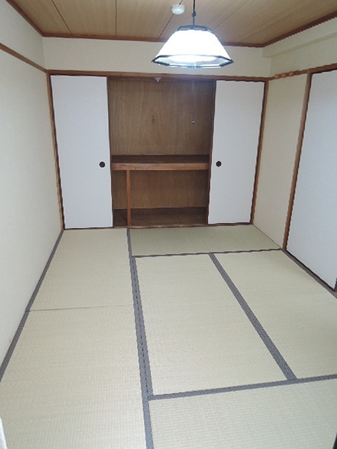 香里ロイヤルプラザ 収納