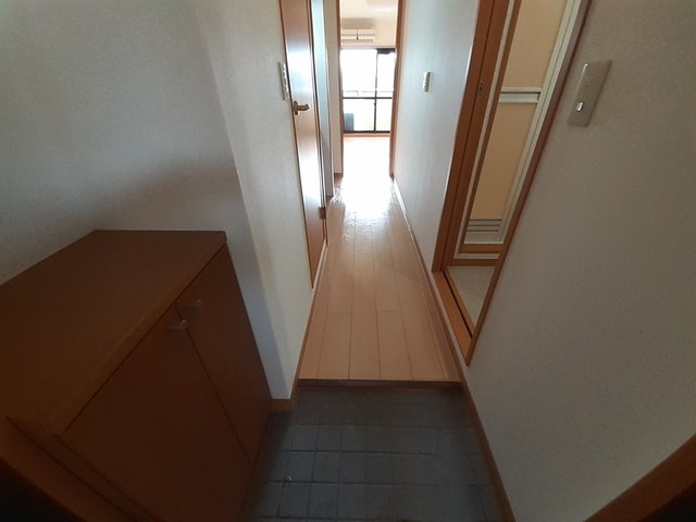 クノスペン 玄関