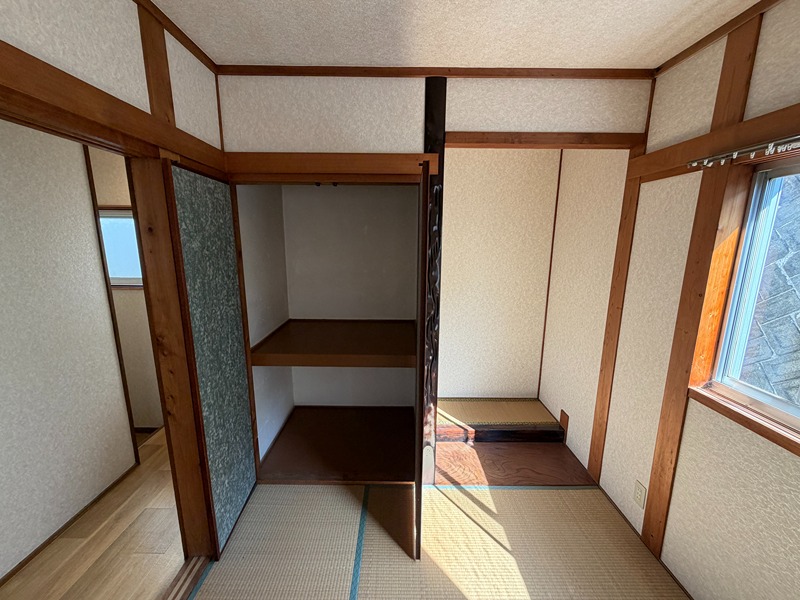 三井南町16-3貸家 収納