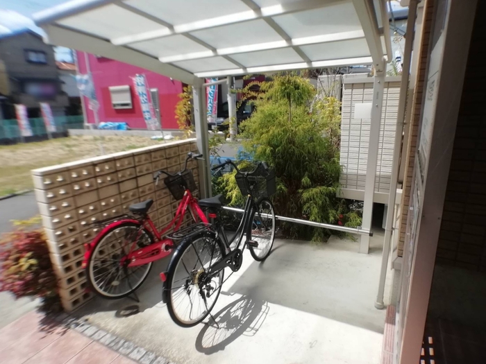 リヴェール　メゾン 駐車場