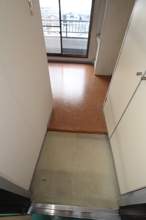 ロイヤル御殿山 玄関