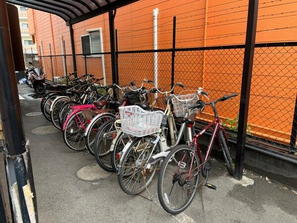 テラスエスト枚方 駐車場