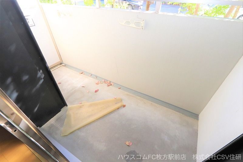 イー・ウエスト ベランダ