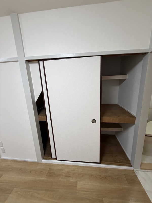 招堤元町4丁目20-22　貸家 収納