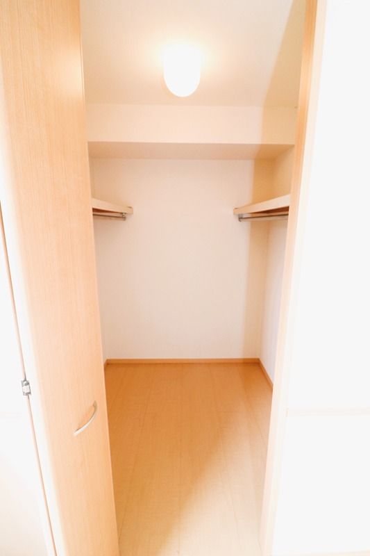ルミエール東中振Ａ棟 収納
