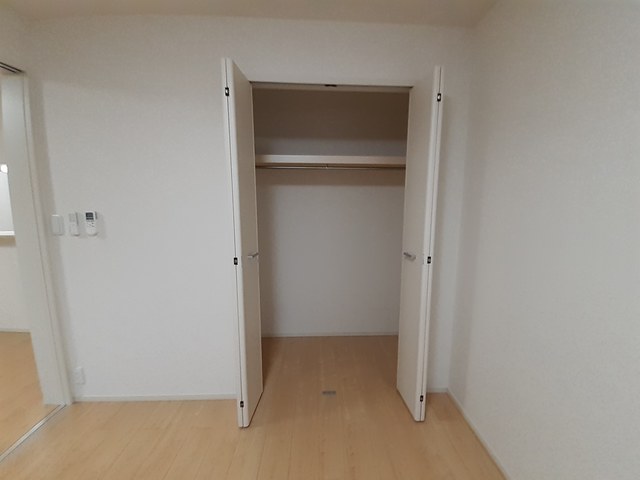 グランソレイユ楠葉Ⅲ 収納