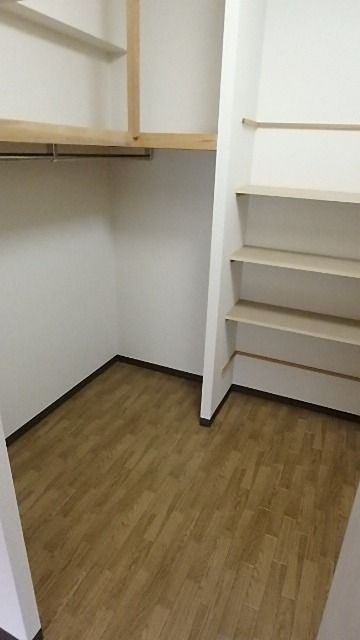 プレザント枚方 収納