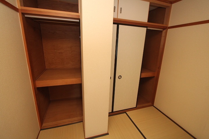 グレイス東香里 収納