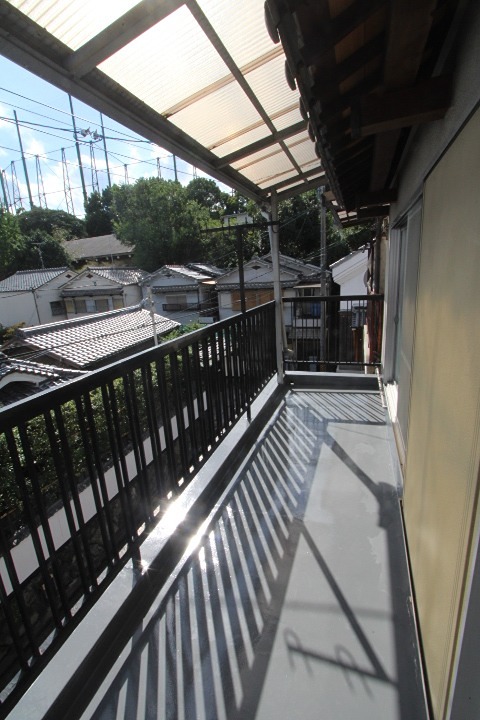 山之上北町3-7　貸家 ベランダ