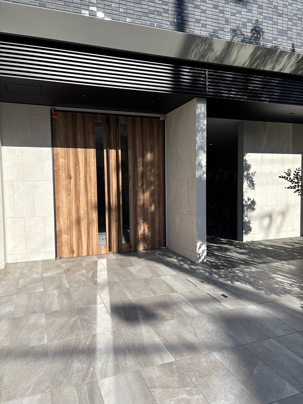 アンシャンテ岡本町 エントランス
