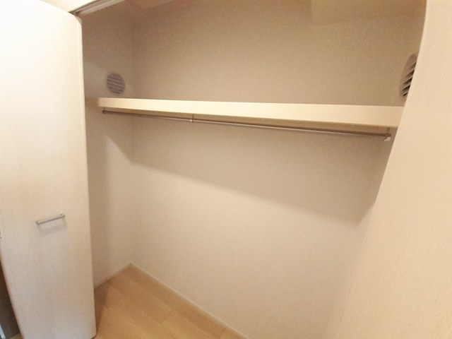 アンジュ　ド　ボヌール　香里園 収納