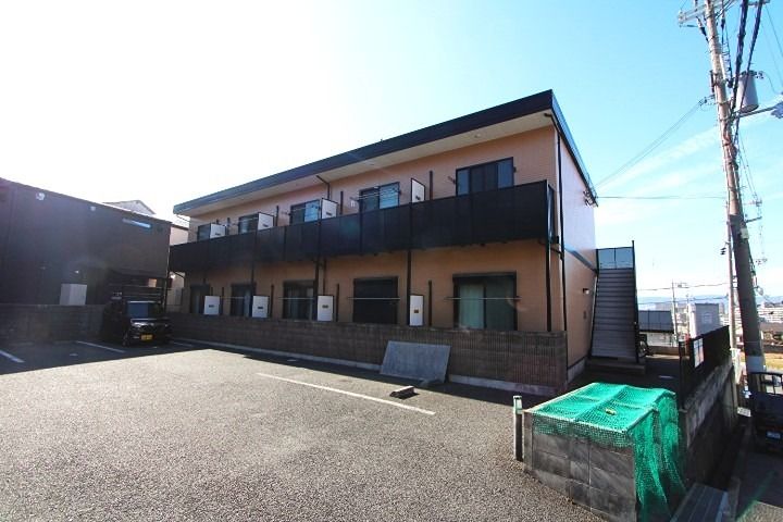 アンプルール モンターニュ 外観