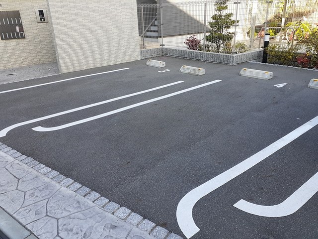 優樹邸 駐車場