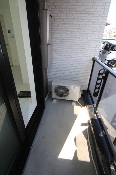 大阪府枚方市出口２丁目１０-１ ベランダ