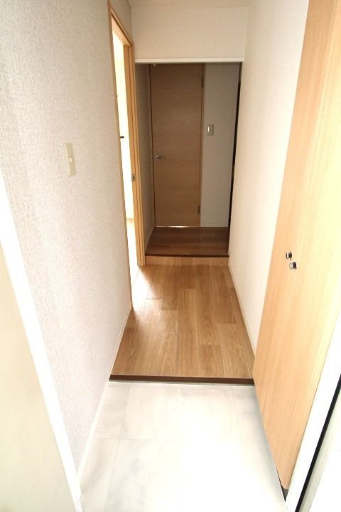 ひかりハイツ 玄関