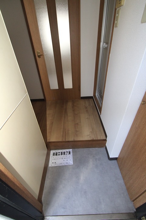 ＦＯＲＥＳＴ２１ 玄関