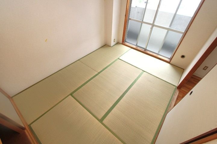 ハイコーポ京阪 ベッドルーム