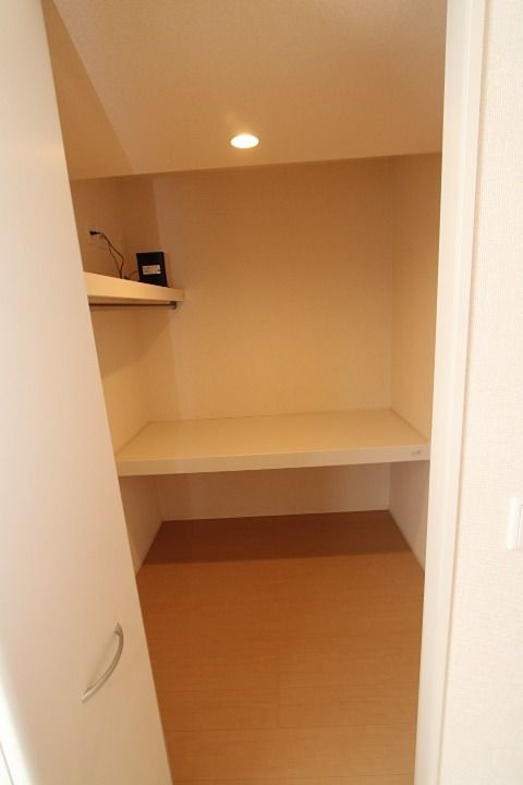 Premier藤阪 収納