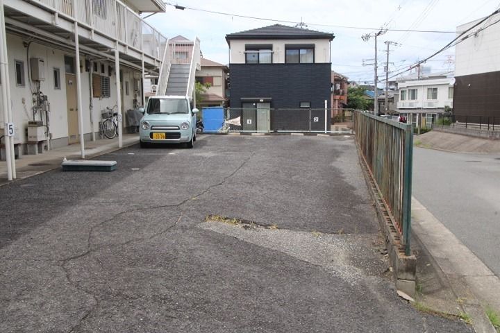 谷嶋ハイツ 駐車場