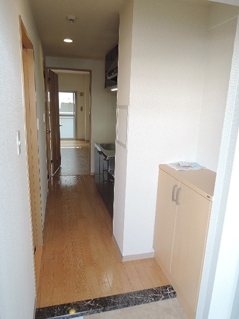 パスライト枚方香里園 玄関