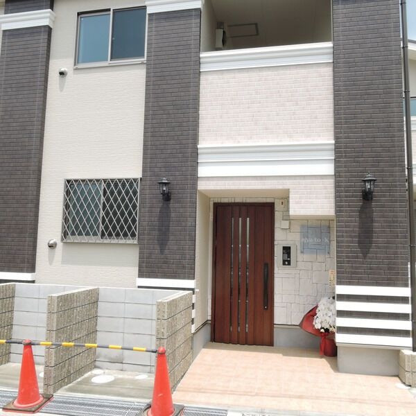 アジャート・K 外観