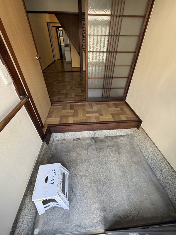 都丘町14-7　テラスハウス 玄関