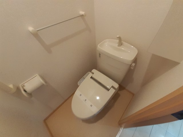 プラティークヌーヴォー トイレ